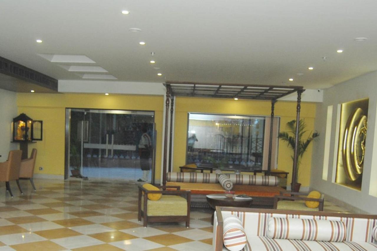 Hotel Abigail Goradia'S Shirdi Exterior photo