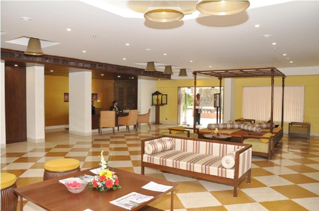 Hotel Abigail Goradia'S Shirdi Exterior photo