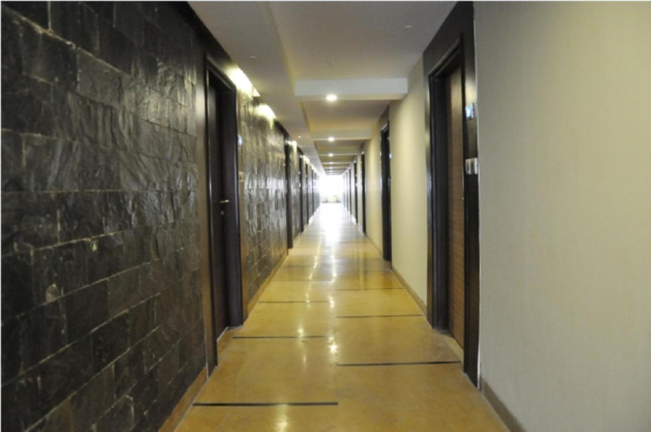 Hotel Abigail Goradia'S Shirdi Exterior photo