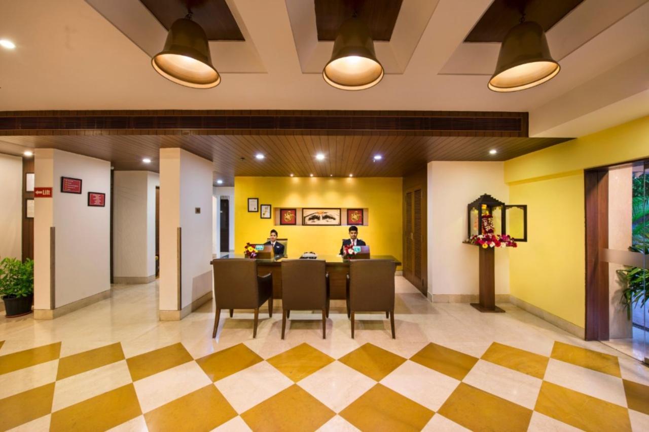 Hotel Abigail Goradia'S Shirdi Exterior photo