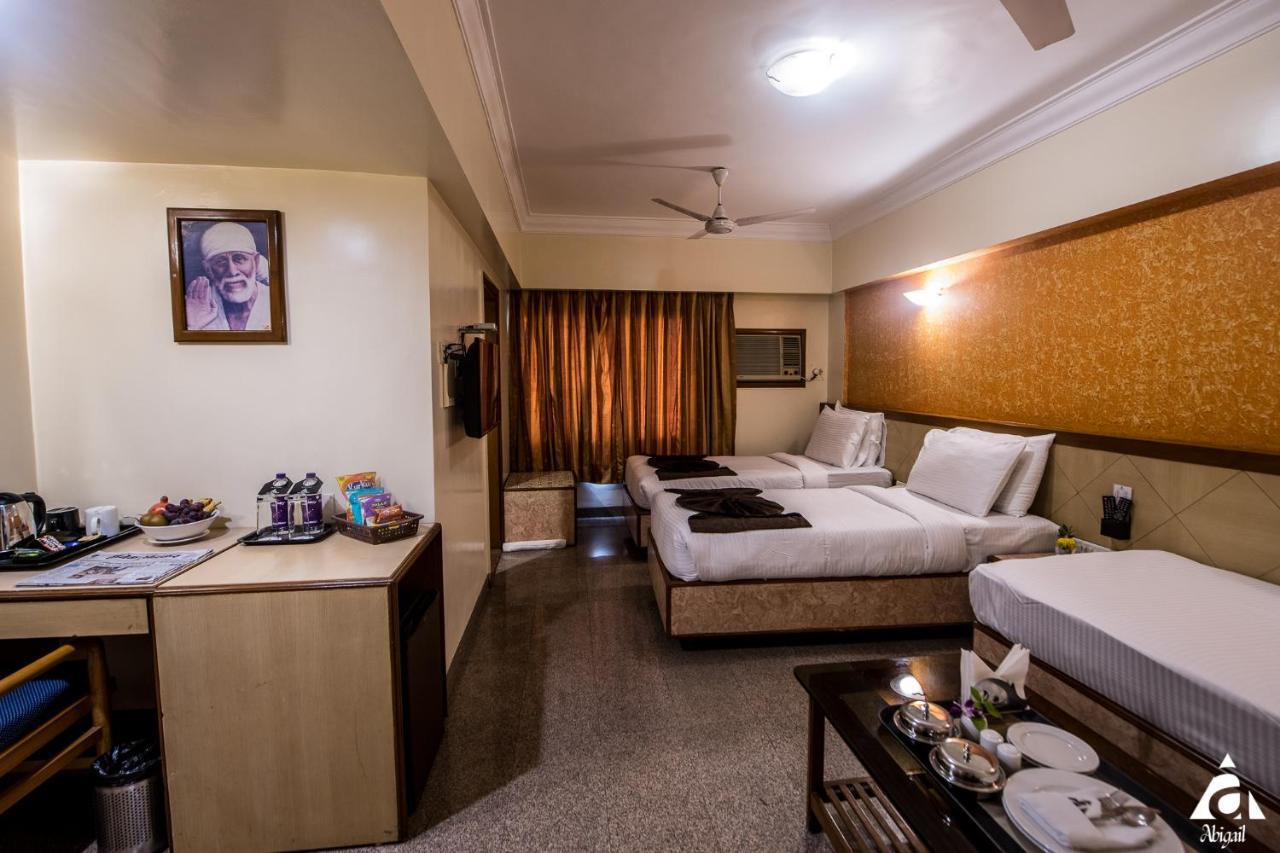 Hotel Abigail Goradia'S Shirdi Exterior photo