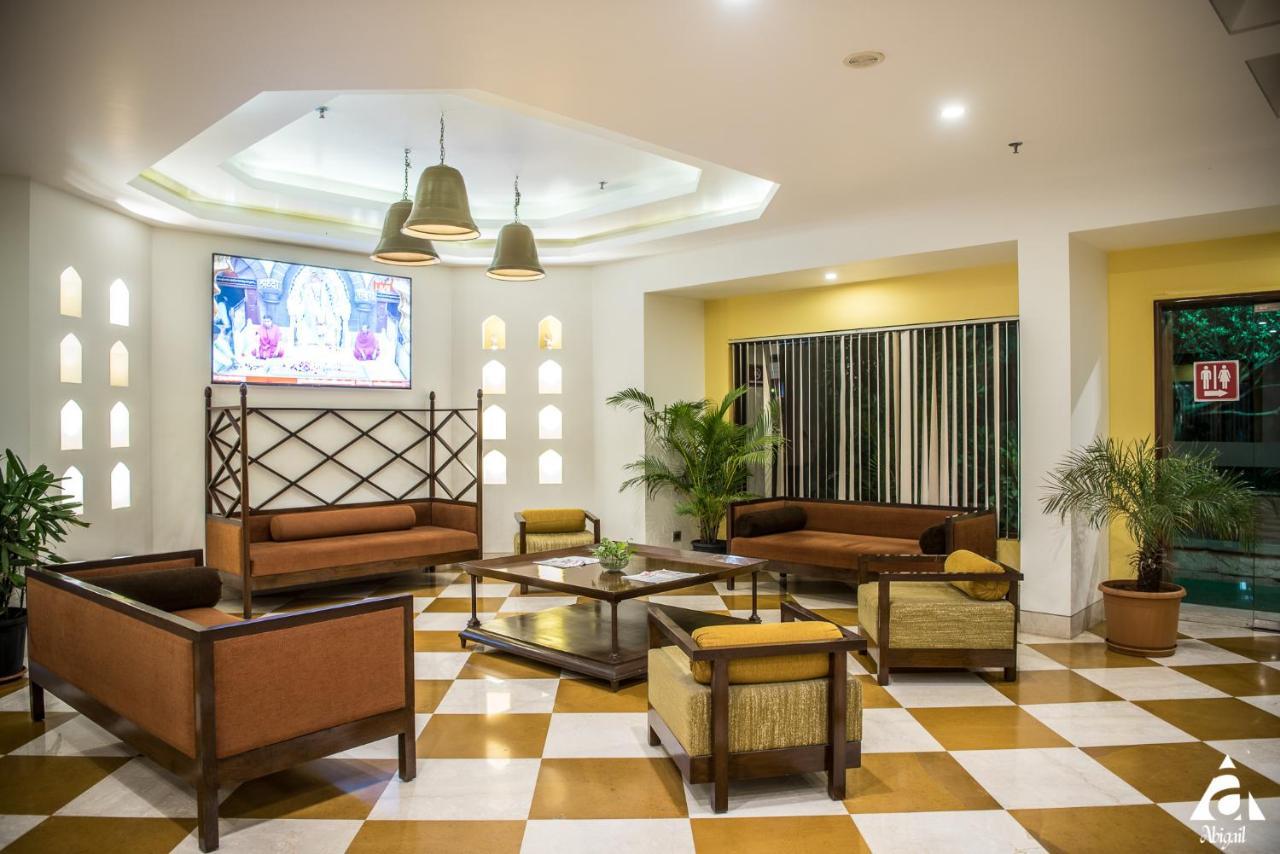 Hotel Abigail Goradia'S Shirdi Exterior photo
