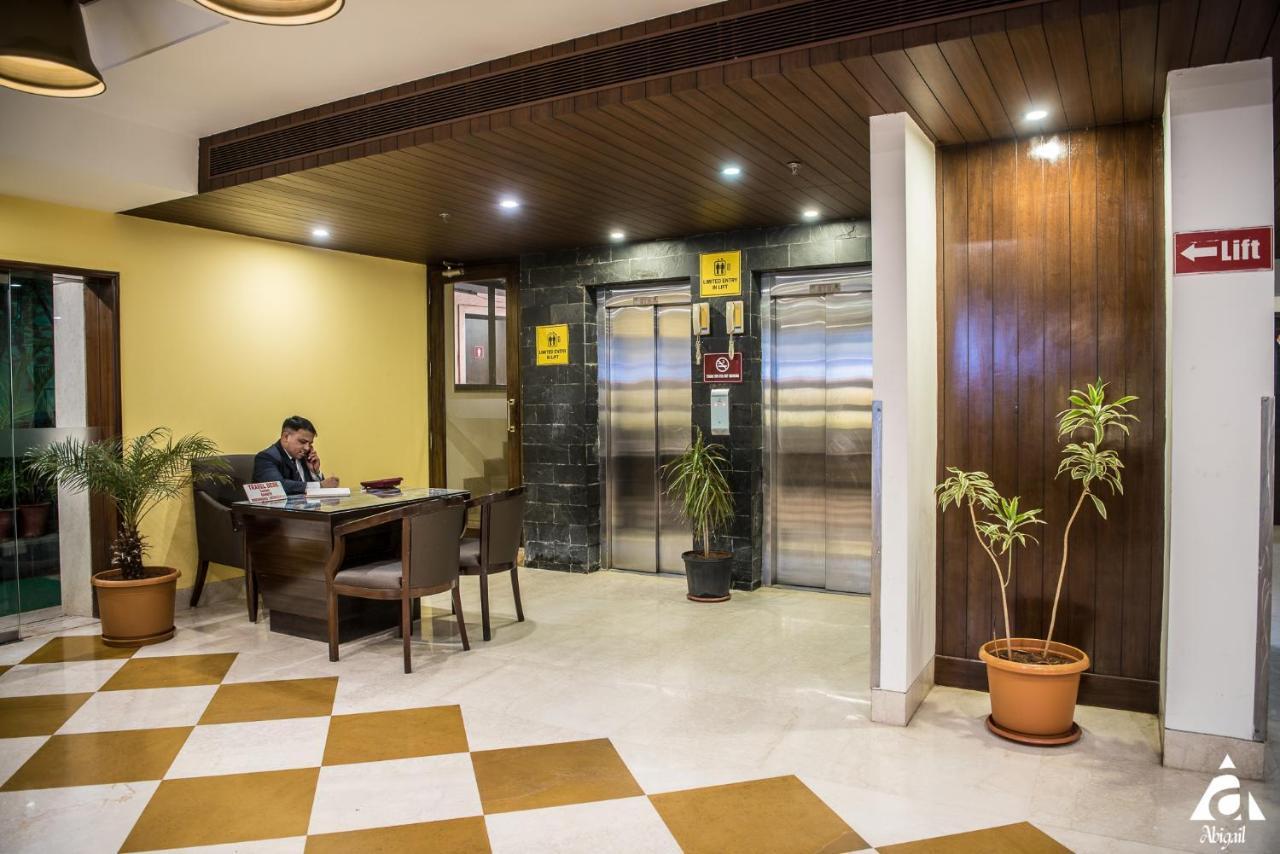 Hotel Abigail Goradia'S Shirdi Exterior photo